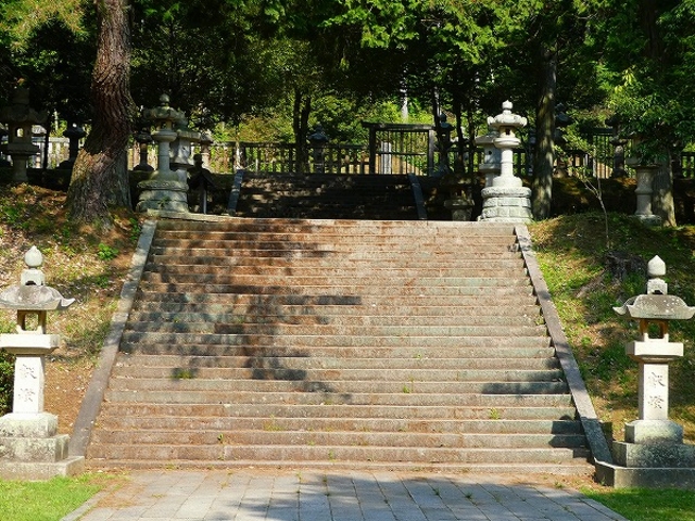 山口県・瑠璃光寺・萩藩主毛利家墓所(香山墓所)_萩藩主毛利家墓所(香山墓所)