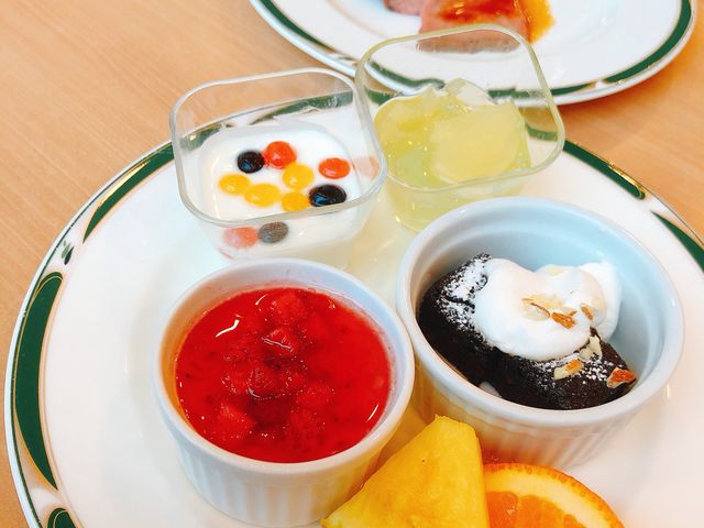 �����ڂ��L���C�Ŕ������������ł�_�z�e���O���[���^���[�����@���E�t�H�[��