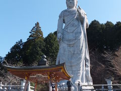 高さ20m・重量1200トンの巨大石仏像 - 天竺渡来大観音石像の