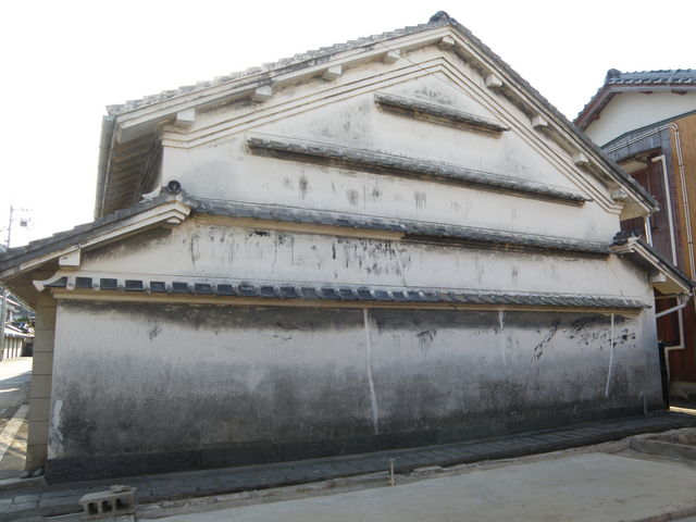 �g�ǐ쒬
���y���X���ɖʂ������Ƃ̐��؂芢(�S�i)�Ǝ���ǁB_�g�ǐ�̒�����