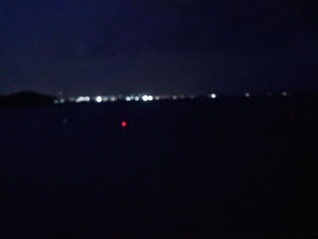 �P�H�`�̂������_���u�}�b�N�X���]�[�g���˓��V�[�t�����g