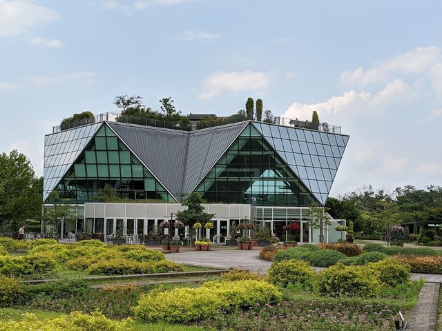 �N���X�^���t�����[_�t�����[�p�[�N�]��