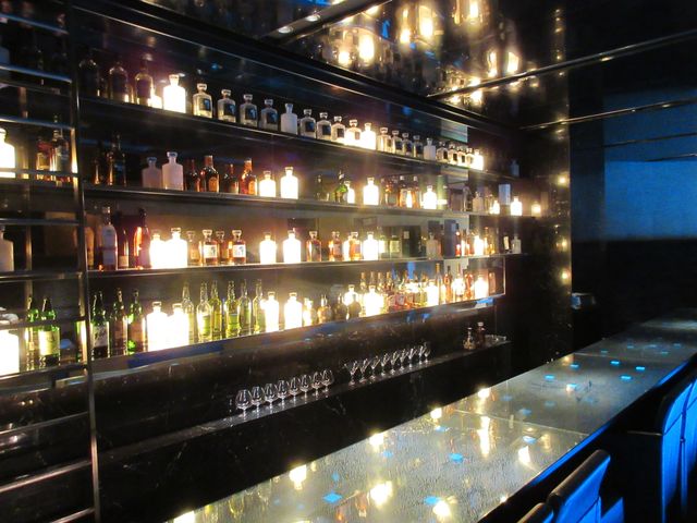 2017N10BejRESTAURANT&BARuEvX_ 