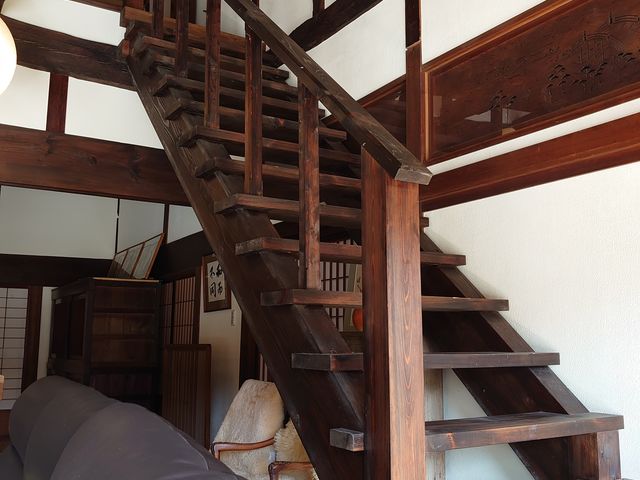 �Ȃ񂩓o�肽���Ȃ�K�i_�Ö��ƕ���