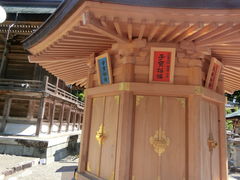 ���܂�����̍����M�_�Ђւ̓��e�ʐ^1