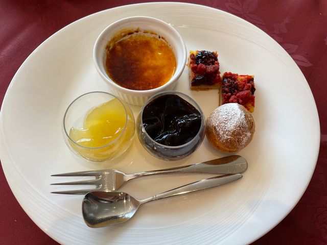 �f�U�[�g�ł��B_�_�C�����C�l�b�g�z�e���a�̎R