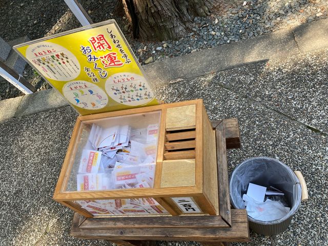 �L����_�L����