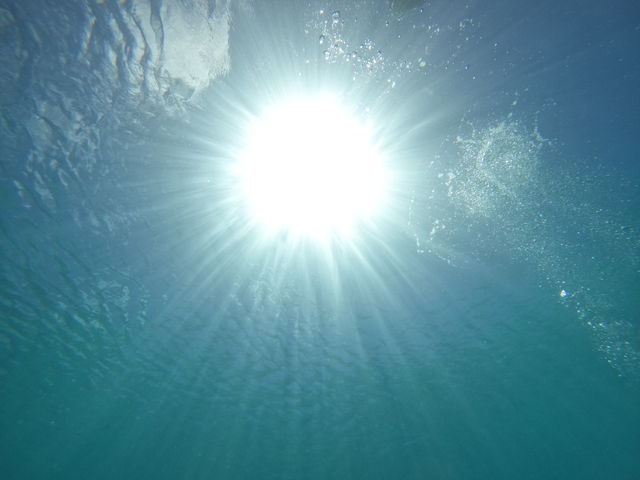 �_�C�r���O�����ۂ̊C�ʂł�_BIGHOLIDAY-TRIP