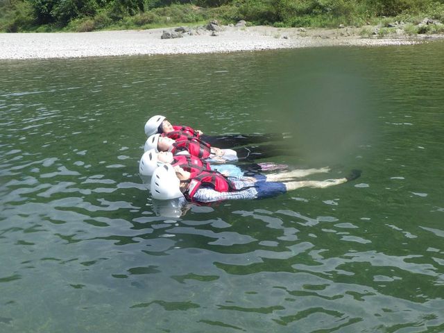 ��ɓ���Ƃ��͂���I�I
�Ƒ��Ń��b�R���I
�җ�O�̂�����������܂���(��)_�X�m�[�s�[�N�����m����L�����v�t�B�[���h