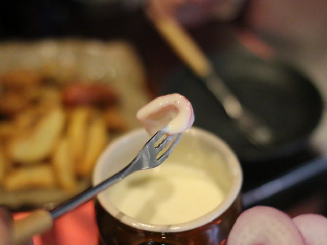 `[YtHf̃`[Y\[X̂Œǂ`[YĐHׂ܂ł_{K[ft@[ {X