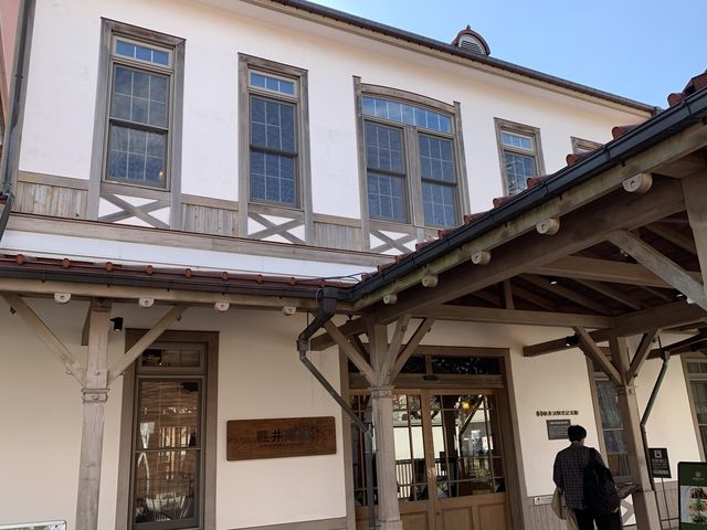 (��)�y���w�ɋL�O��