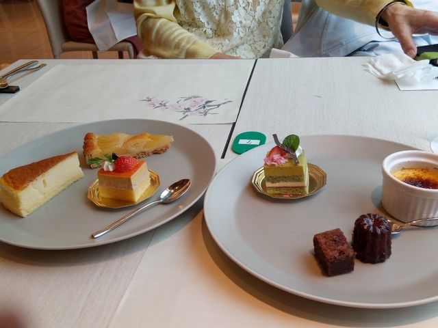 1�l�R�I�т܂�_�󑐓����z�e���@SEASON'S�@RESTAURANT�@��V��