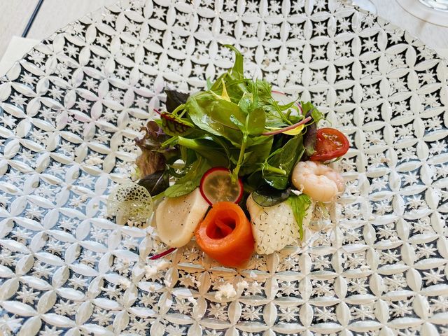 �O�؁E�V�[�t�[�h�̃T���_�d����_�󑐓����z�e���@SEASON'S�@RESTAURANT�@��V��