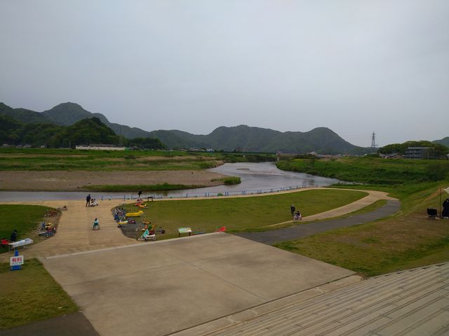 ���̉w�Q�[�g�E�F�C�����̉w�ցB_���̉w�ɓ��Q�[�g�E�F�C����