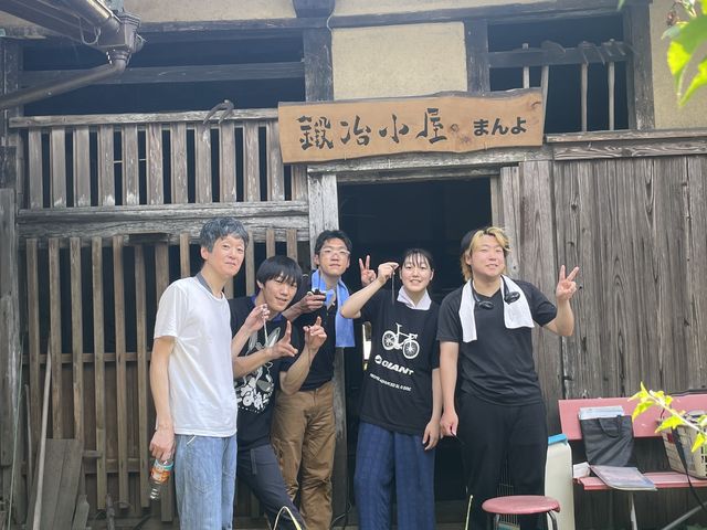 �Ƒ��ܐl�ő̌����ĘZ�l�̏��B����������ł�
_�b�艮�܂��Â��� �b��H�[