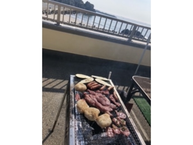 �o�[�x�L���[�͋C�����̂����e���X_�C�̉Ɓ@�߂�