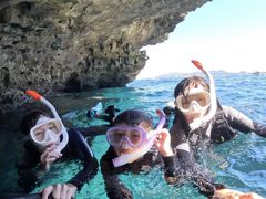 `F~̐̓AJiT_CrOւ̓eʐ^1