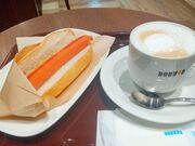 g̃hg[R[q[Vbv Hc`XiGOURMET COFFEE DOUTORj̓eʐ^1