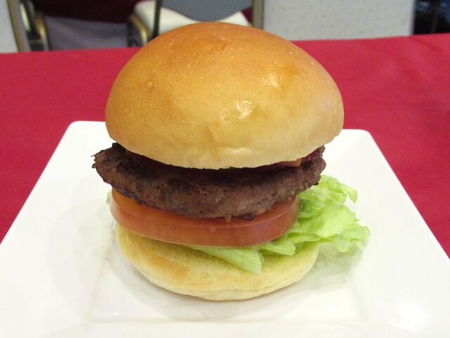 ���̏�ō���Ă����n���o�[�K�[_�����L���[�����s�{�Ã��]�[�g���X�p