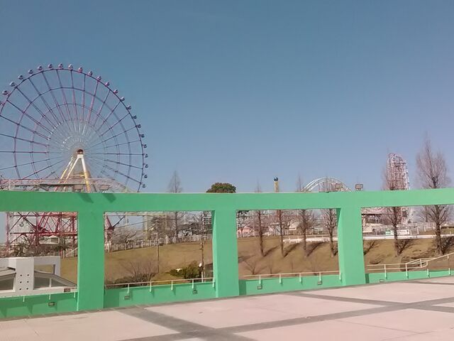 �O���[�������h�́A�����^��_�z�e���@���F���f