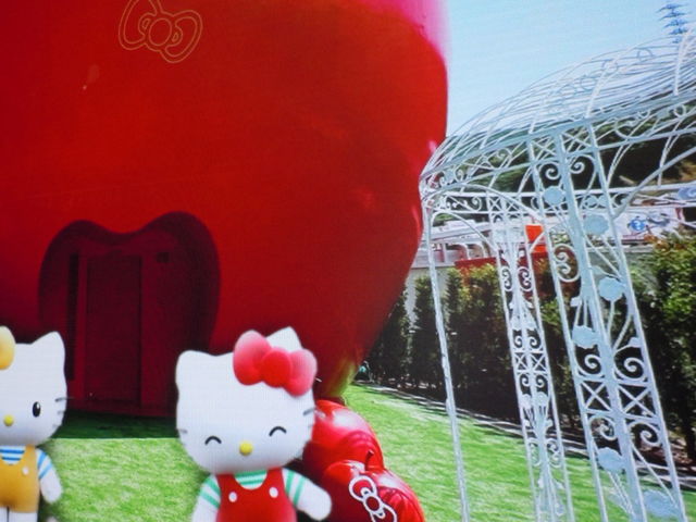 S̑O_HELLO KITTY APPLE HOUSE