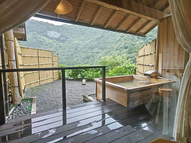 �I�V���C�t���a��_�ە�ό��z�e��