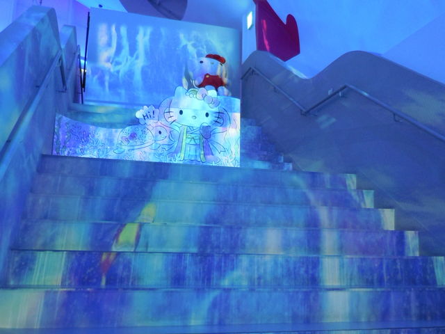 �K�i�ɃL�e�B���o��_HELLO KITTY SMILE