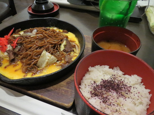 ���т͂䂩�肪�������Ă���_�J�t�F�h ���A�� �A�s�^���c���X