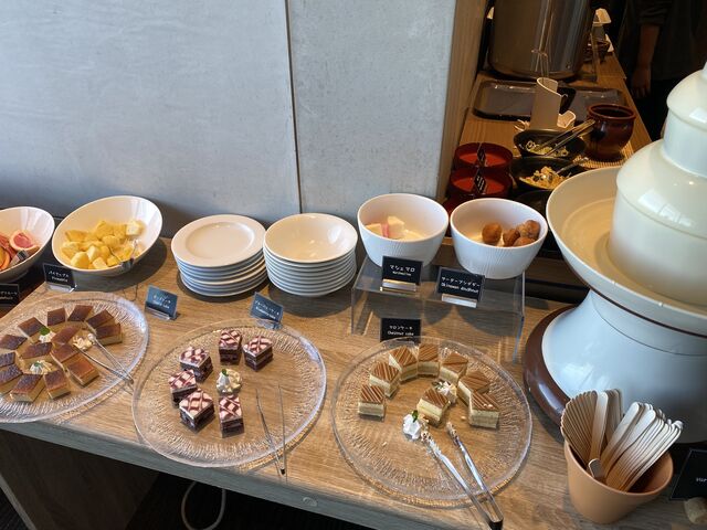 �f�U�[�g�R�[�i�[_���L���O�X�J�C�t�����g���}REI�z�e��