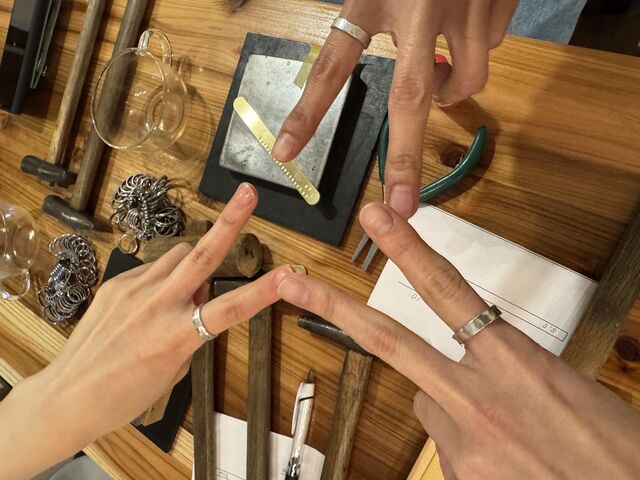 3�l�Ŋ������������O�ƁI_Lydlys Atelier & Showroom