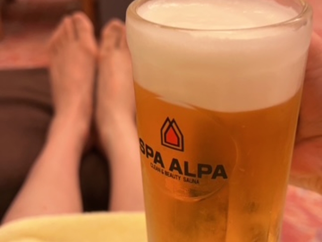 800�~�����̃r�[����1,500�~�̃v�����ŗ��߂�̂͂����ł��B_�z�e���G�~�V�A�D�y�@�X�p�E�A���p