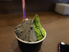 yosshyGelateria Sakuraւ̓eʐ^1