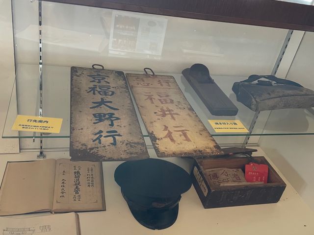 �J�t�F�ł̓W���i�P_��������S�����R�w�{��