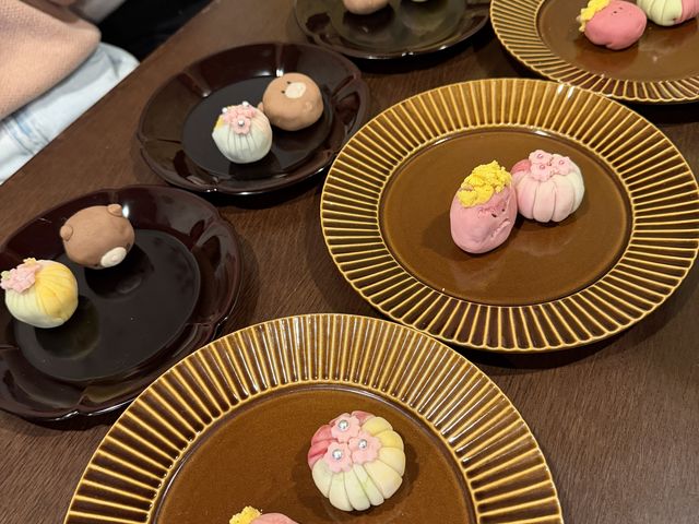 �ꖺ3�g�̍�i�ł��I
6�l�ł̋L�O�B�e���������������܂����I_�T�N����