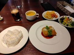 �z�e���E�B���O�C���^�[�i�V���i���v���~�A�������l�J ���X�g����BistroW�̎ʐ^1