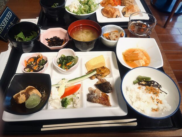 ���H�r���b�t�F_�v���~�A�z�e���|CABIN�|�V�h(CABIN cafe)