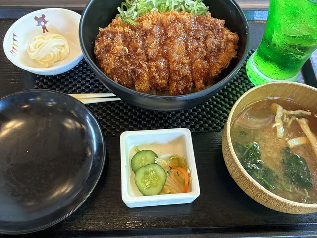 �������ւ�胉���`�\�[�X�J�c��900�~_���ӂ�̉��l�@�`���X