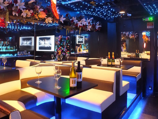 �A�b�v�X�o�[ Up's Bar�̎ʐ^1