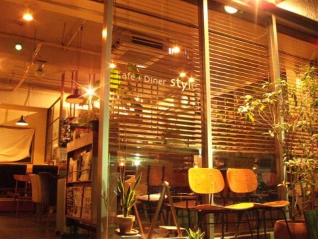 Cafe+Diner Style X^C̎ʐ^1