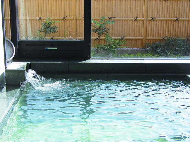 �}�L�m���J���򔪉��q��