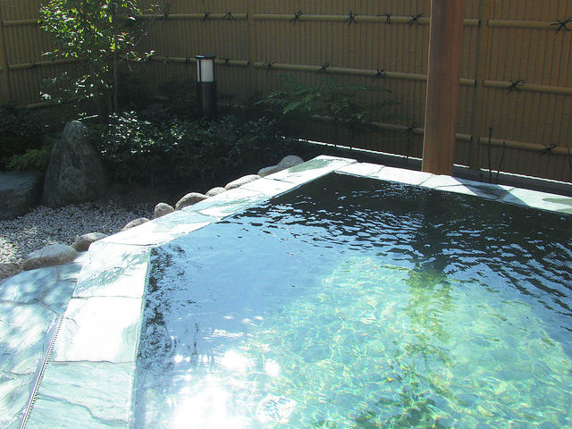 �}�L�m���J���򔪉��q��