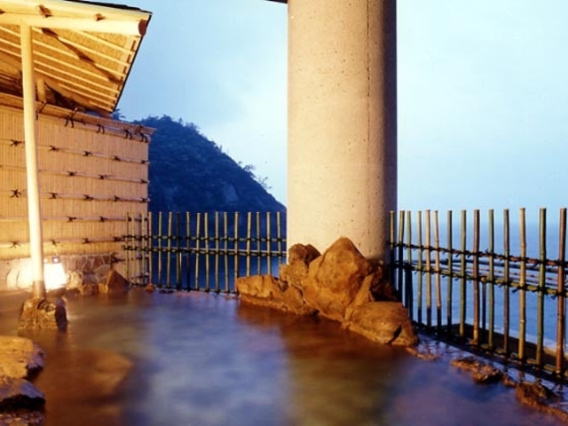 ���a�R����