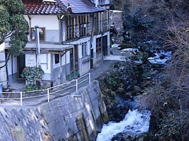 �����̓�