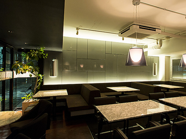 }[T[JtF b MERCER CAFE EBIS̎ʐ^1