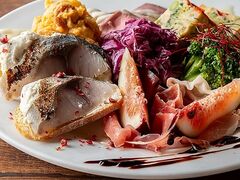 炭火焼とワインの酒場 VOLTA 梅田北新地店の写真1