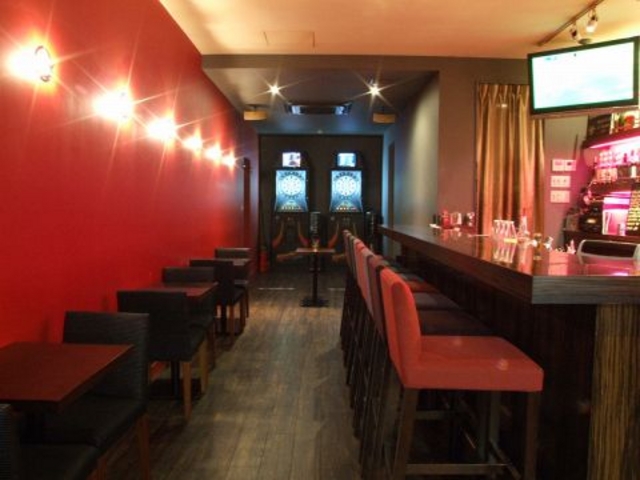 SPORTS BAR BULL'S BROTHERS�̎ʐ^1