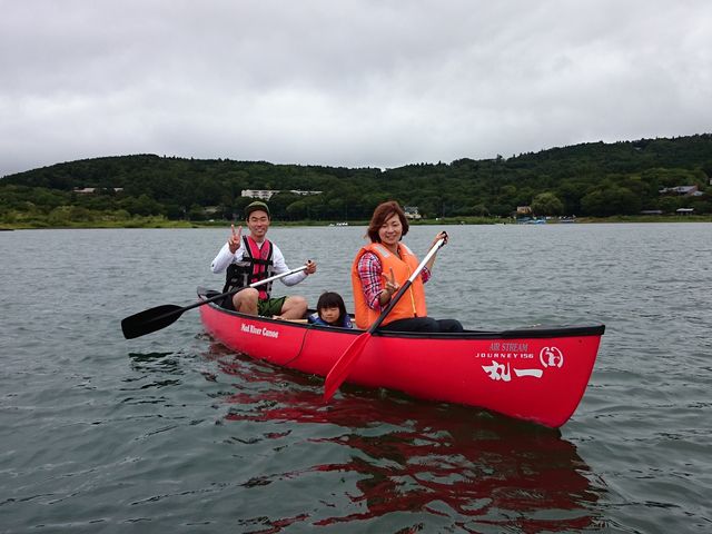 �J�i�f�B�A���J�k�[�B_�G�A�X�g���[��