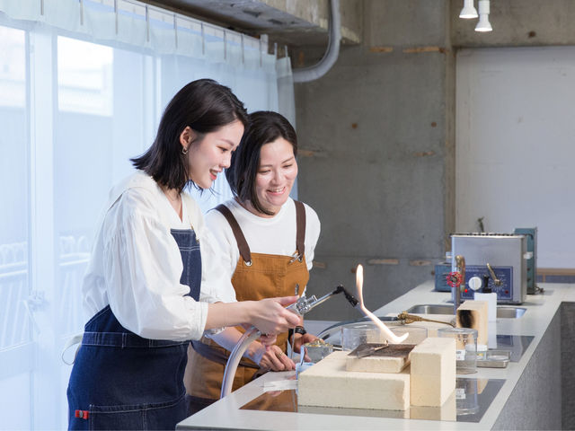 �s���ȂƂ���͐E�l���T�|�[�g����̂ŁA���C�y�ɂ��`����������_����y�A�����O�E�o���O����MITUBACI TOKYO�i�~�c�o�`�����j