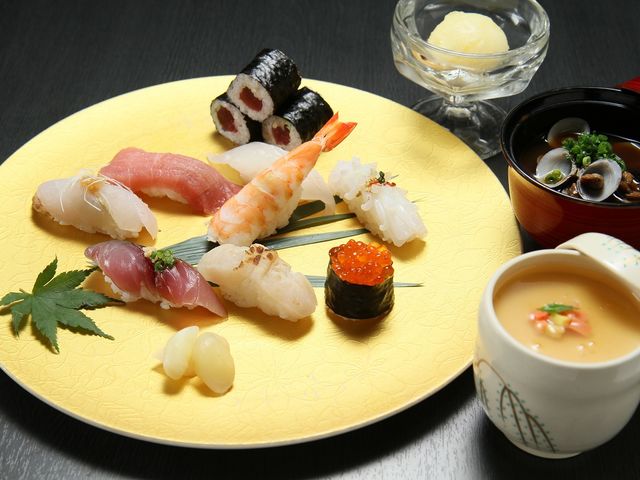 ���i�����`_�}�[�X�K�[�f���z�e�������@�C�N�������������{�X