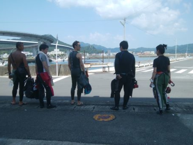 �{�݂́A�ڂ̑O�̍`�����D�o���܂��I�I_�u���[�A�[�X21�F�{